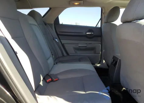 2005 Dodge Magnum Sxt z USA, uszkodzony, nr VIN 2D4GZ48V55H537464